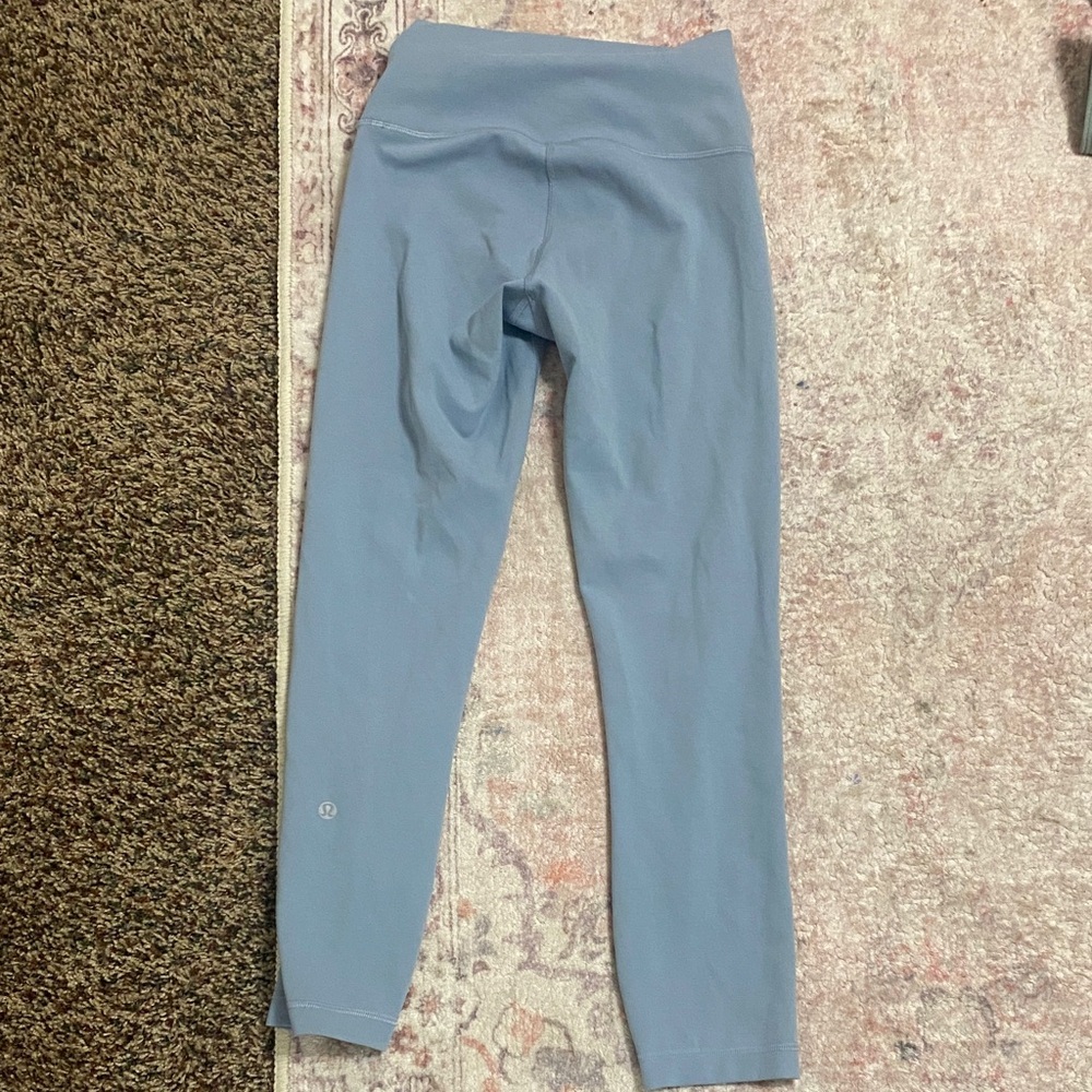 Women’s Lululemon High-Waisted Leggings size 4 - 25 inseam